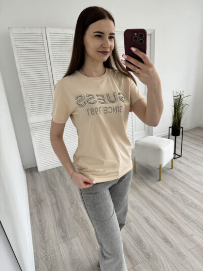 Футболка жіноча бежева Guess