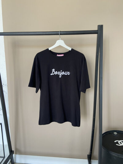 Футболка жіноча з вишивкою Cappitone