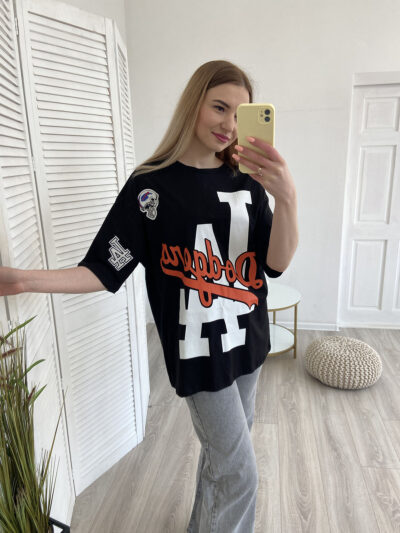 Футболка жіноча NEW NOCE спортивного стилю