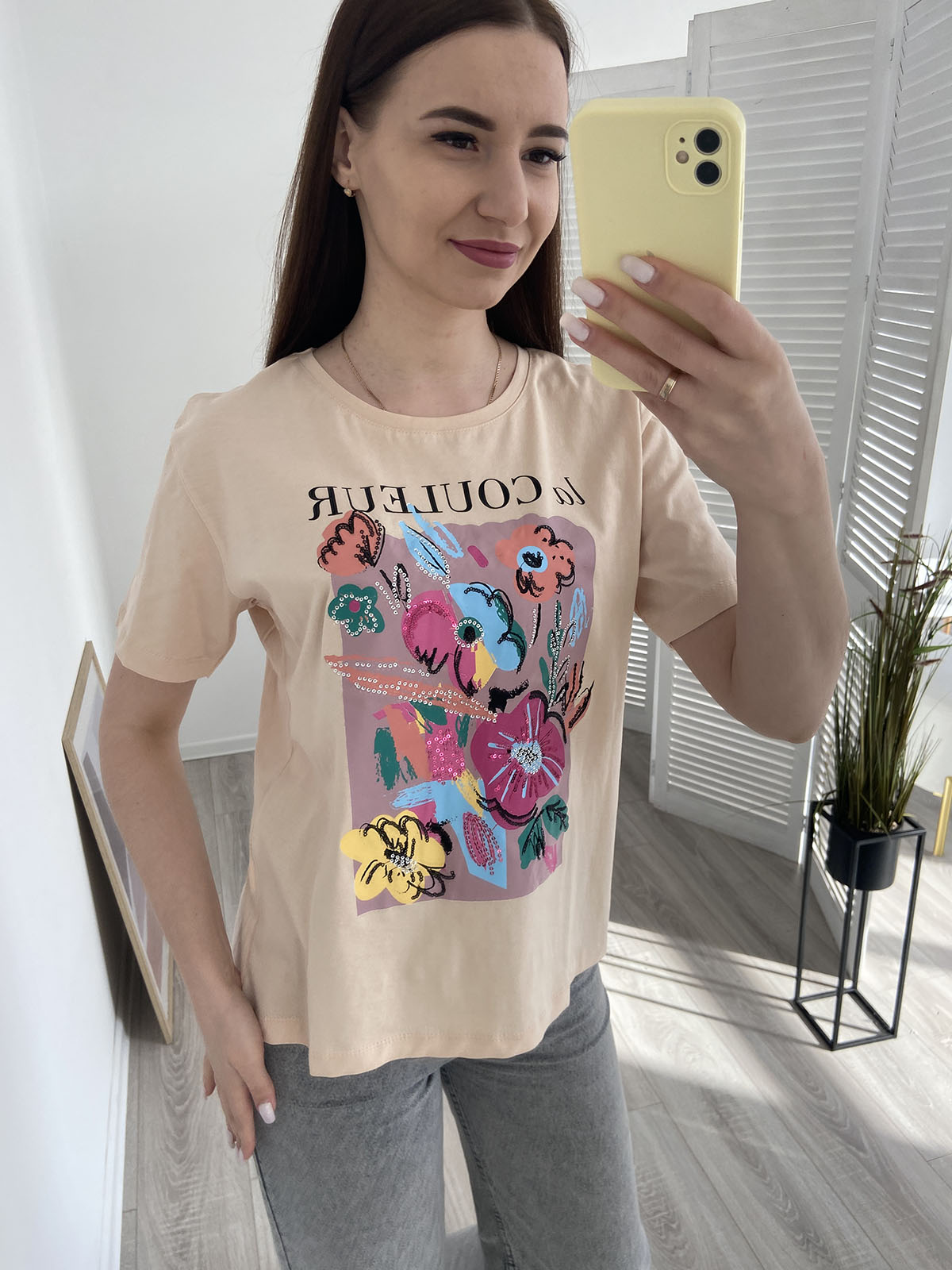 Зображення Футболка жіноча бежева Olivia 3 Футболка жіноча бежева Olivia 3