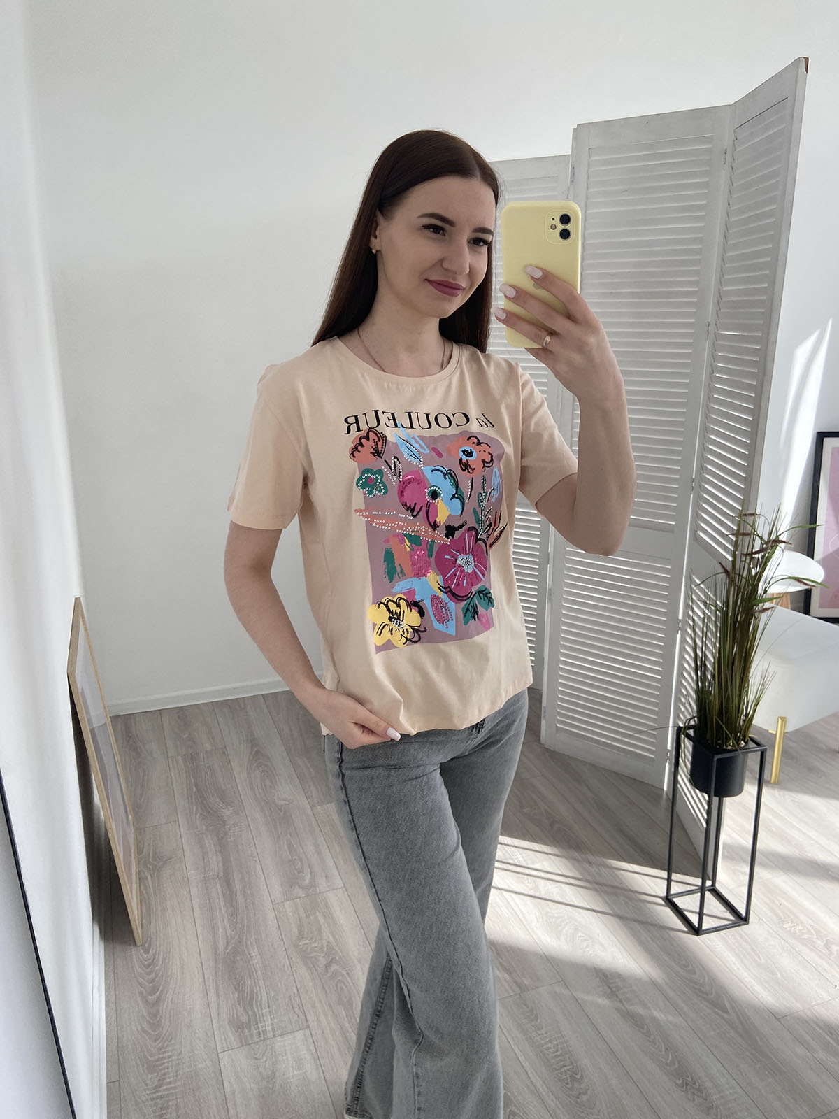 Зображення Футболка жіноча бежева Olivia 5 Футболка жіноча бежева Olivia 5