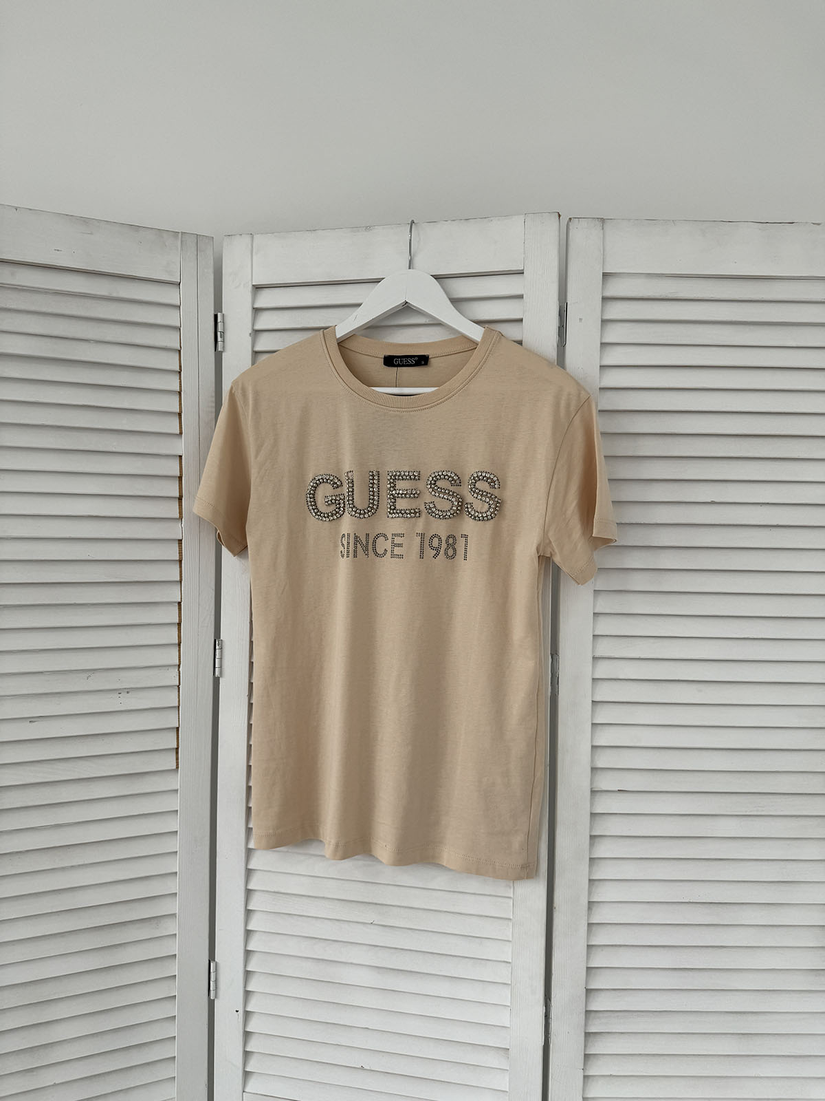 Зображення Футболка жіноча бежева Guess 4 Футболка жіноча бежева Guess 4